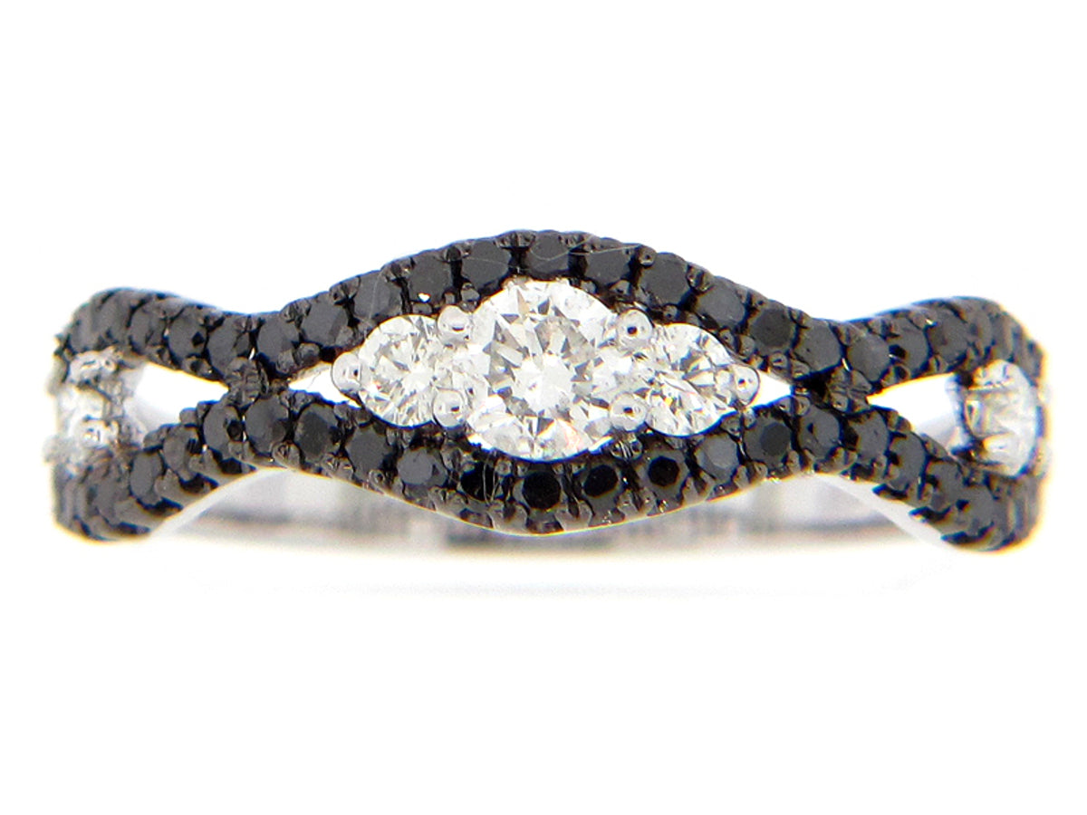 BLACK & WHITE DIAMOND RING
