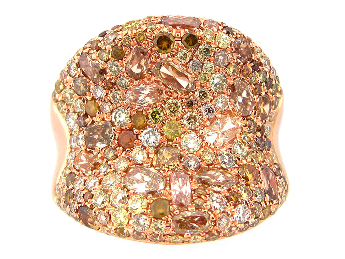 FANCY COLOR DIAMOND RING