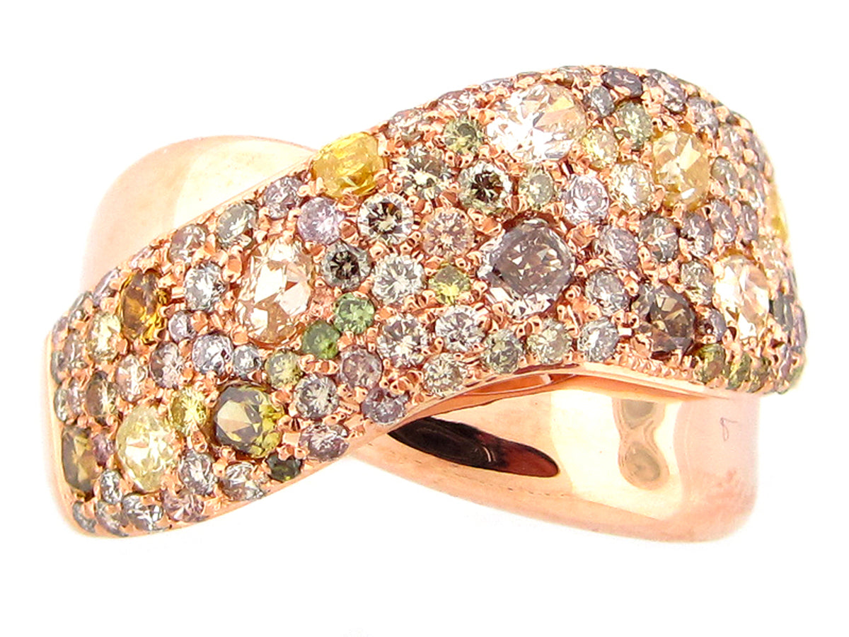 FANCY COLOR DIAMOND RING, 18KR (N)