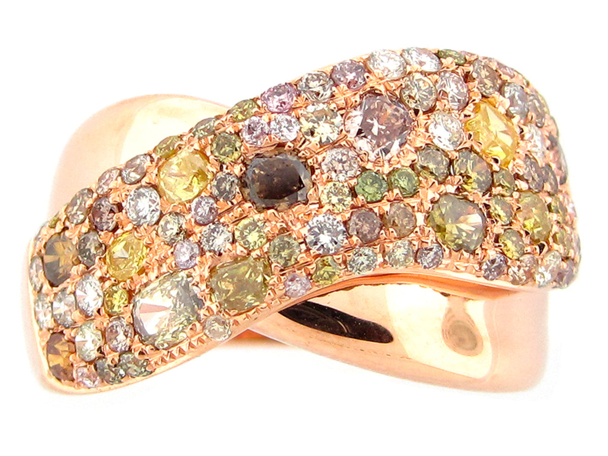 FANCY COLOR DIAMOND RING, 18KR (N)