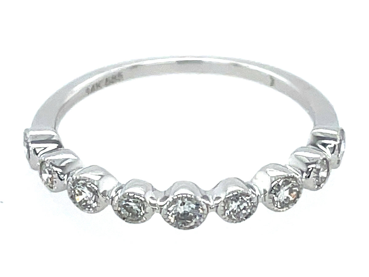 DIAMOND BEZEL MILLGRAIN RING