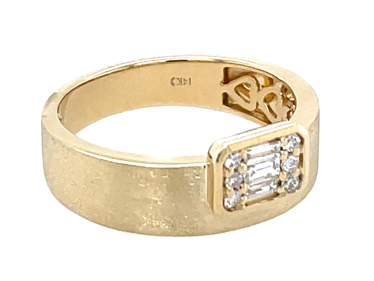 Diamond Baguette Round Cluster Offset Ring, 7.3mm, Satin Finish