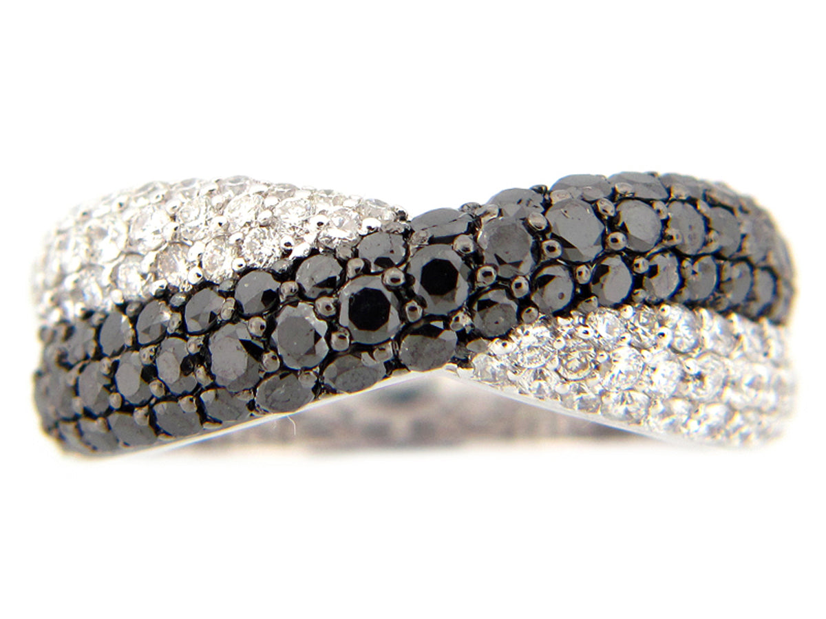 BLACK & WHITE DIAMOND RING