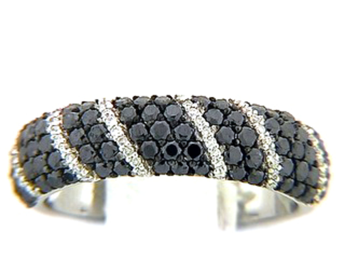 BLACK & WHITE DIAMOND RING, 14KW (R/H)