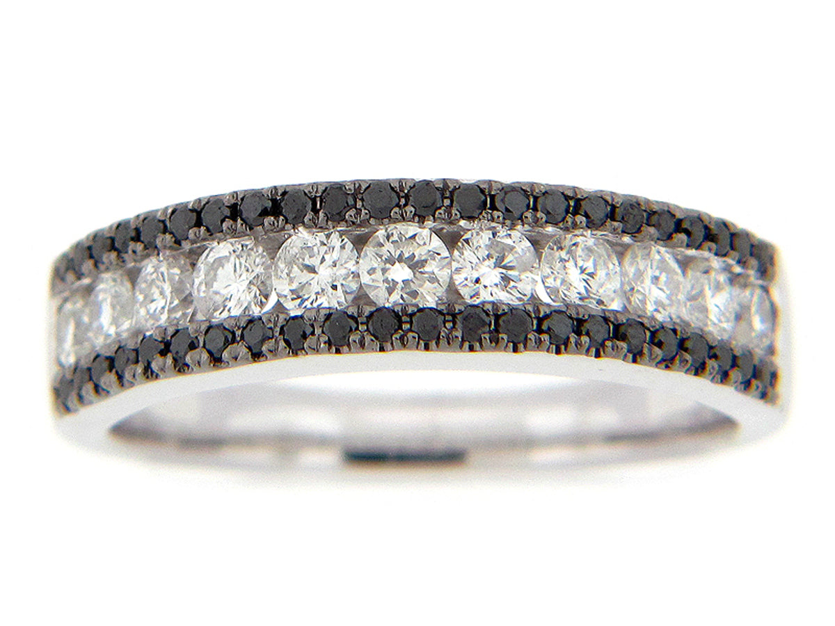 BLACK & WHITE DIAMOND RING