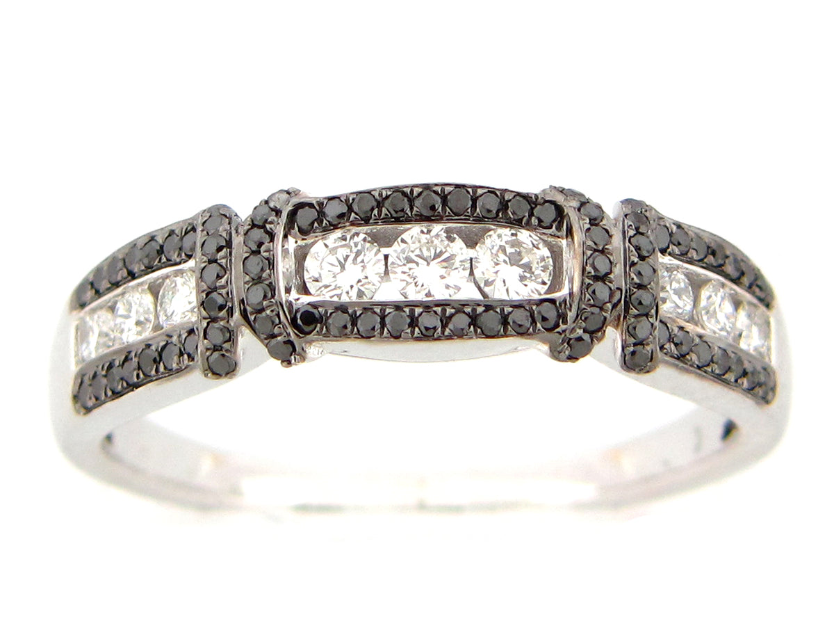 BLACK & WHITE DIAMOND RING