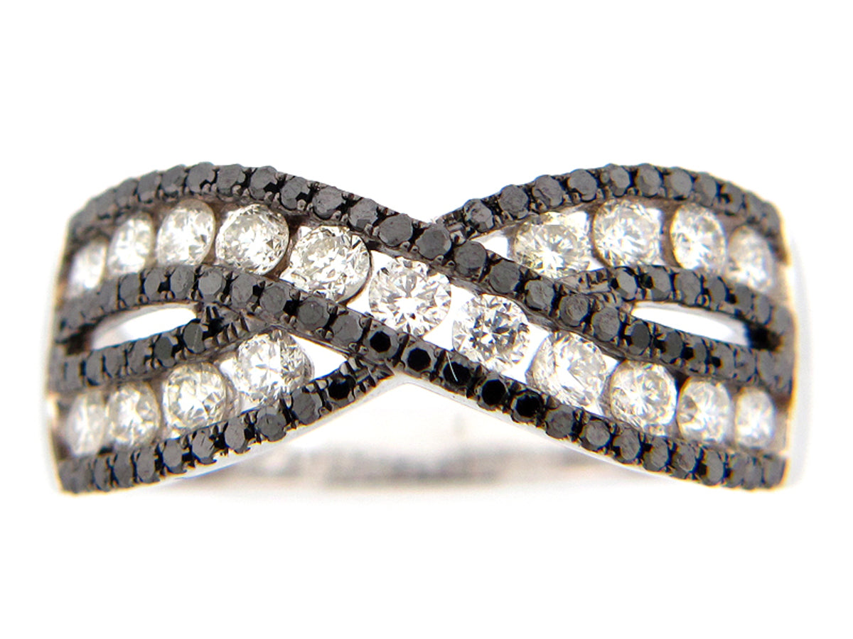 BLACK & WHITE DIAMOND RING, 14KW (R/H)