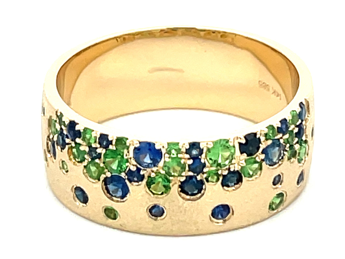 SAPPHIRE & TSAVORITE FLUSH SET CIGAR BAND, 8.7MM, SATIN FINISH, 14KY (H)