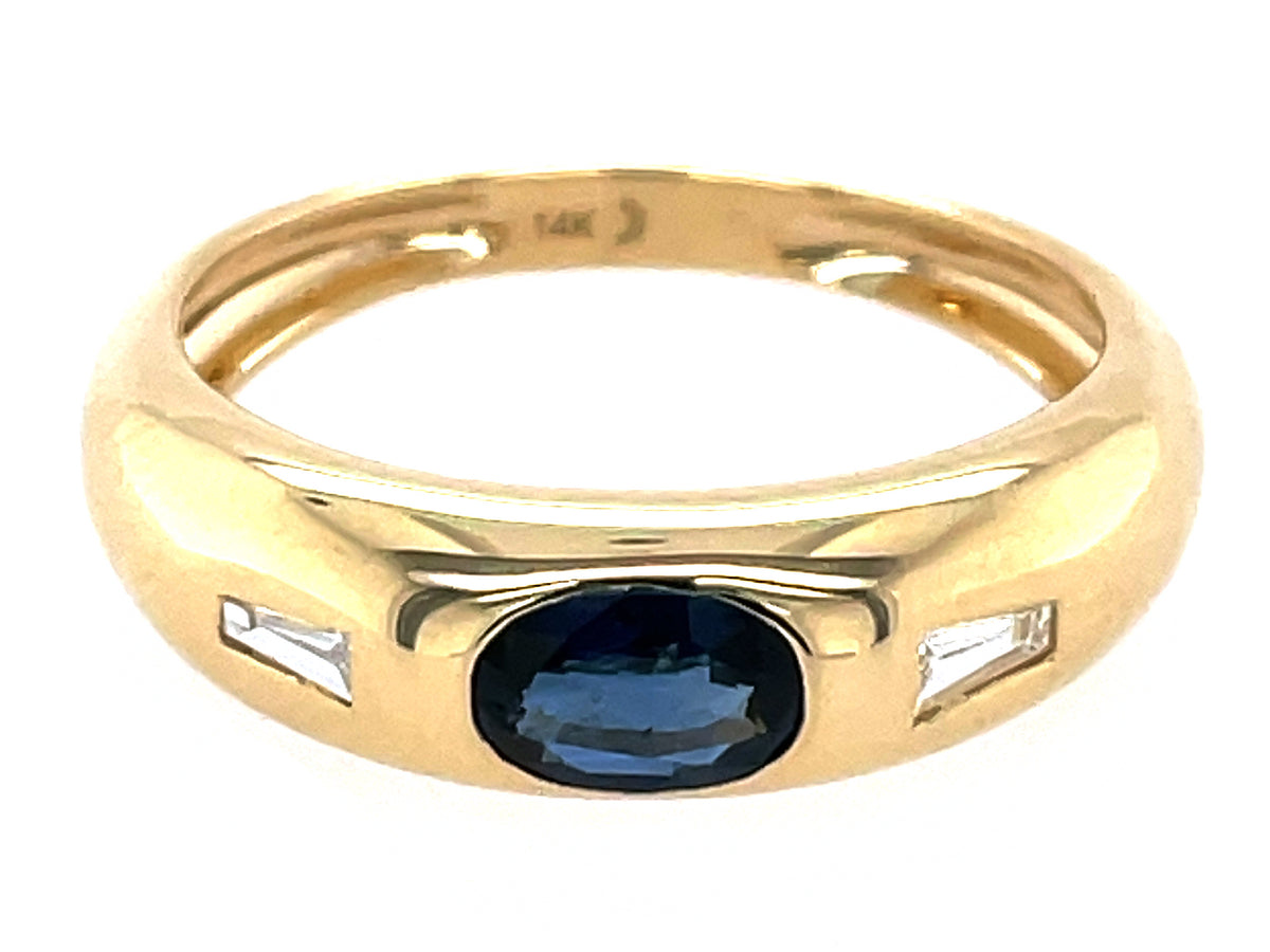 SAPPHIRE OVAL FLUSH SET & DIAMOND BAGUETTE RING