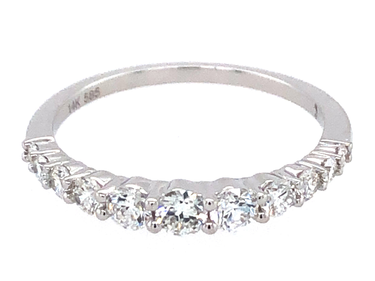 DIAMOND TAPERED RING