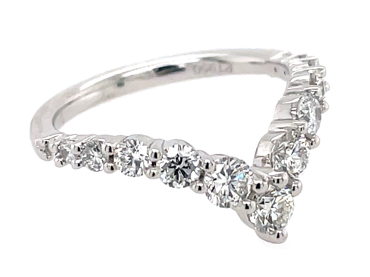 DIAMOND V RING