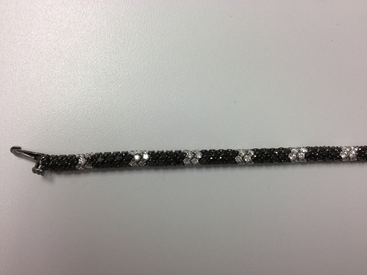 BLACK & WHITE DIAMOND BRACELET, 18KW (R/N)