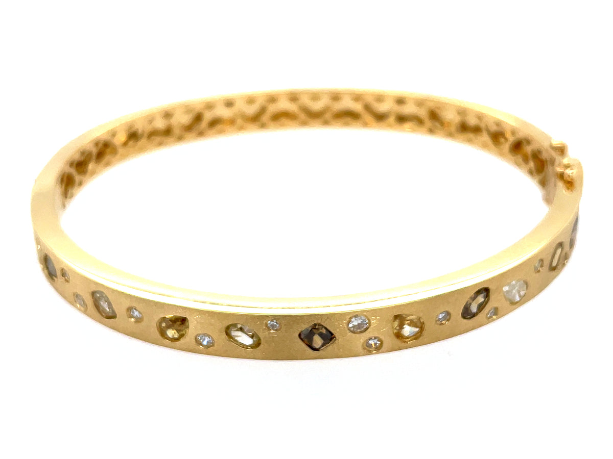 NATURAL FANCY COLOR DIAMOND FLUSH SET BANGLE, SATIN FINISH, 18KY (N)