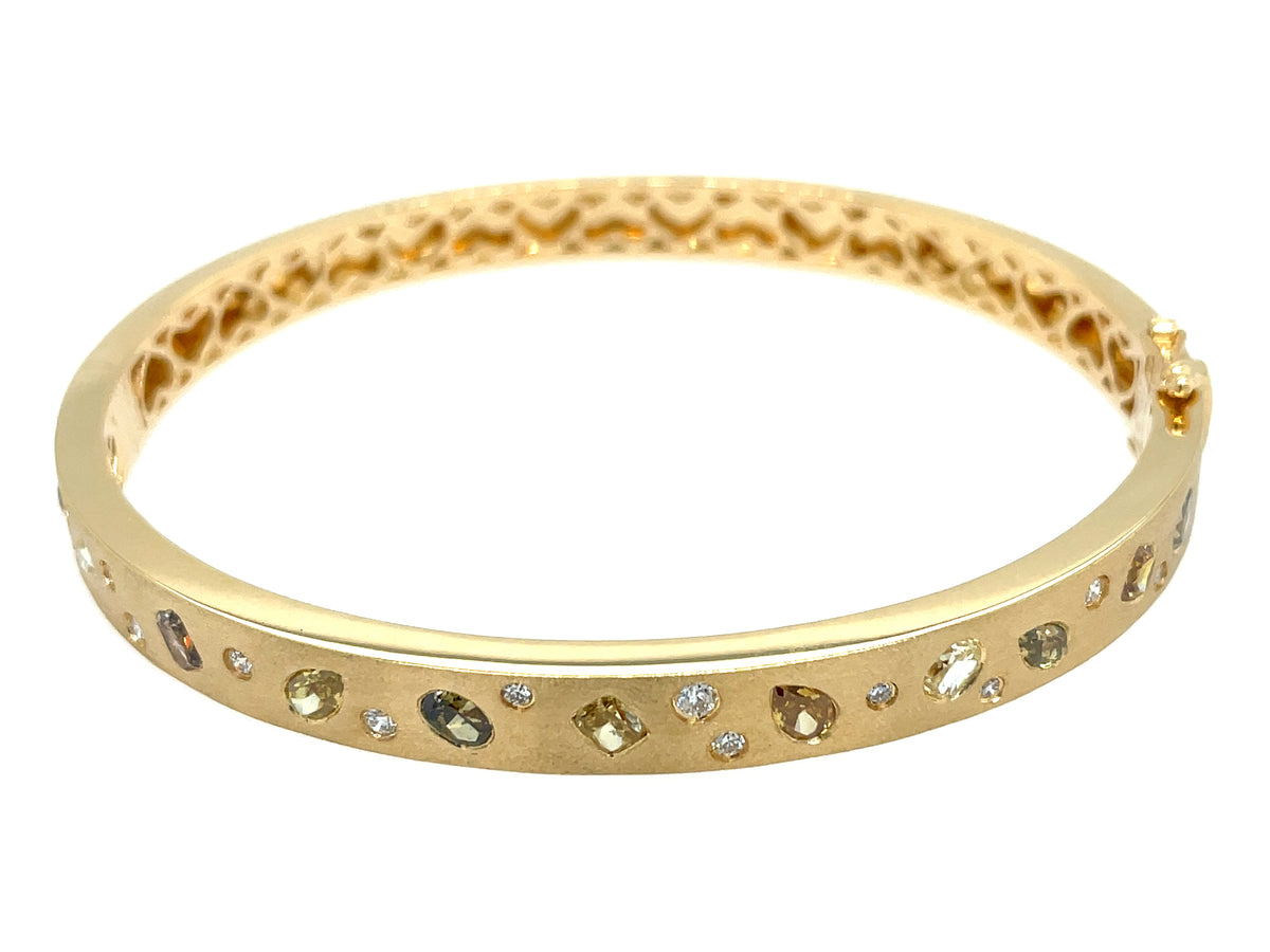 NATURAL FANCY COLOR DIAMOND FLUSH SET BANGLE, SATIN FINISH, 18KY (N)