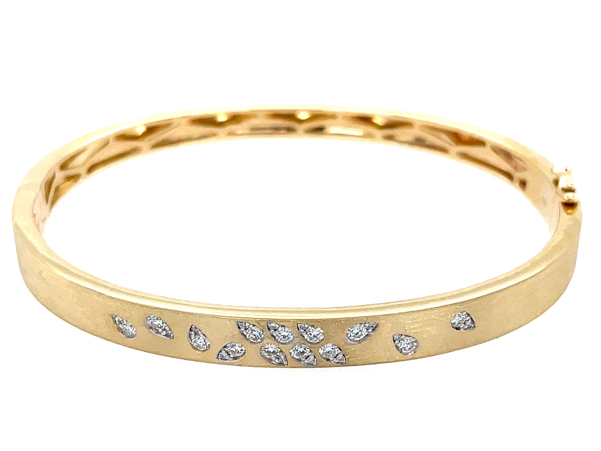 Diamond Pear Pattern Bangle