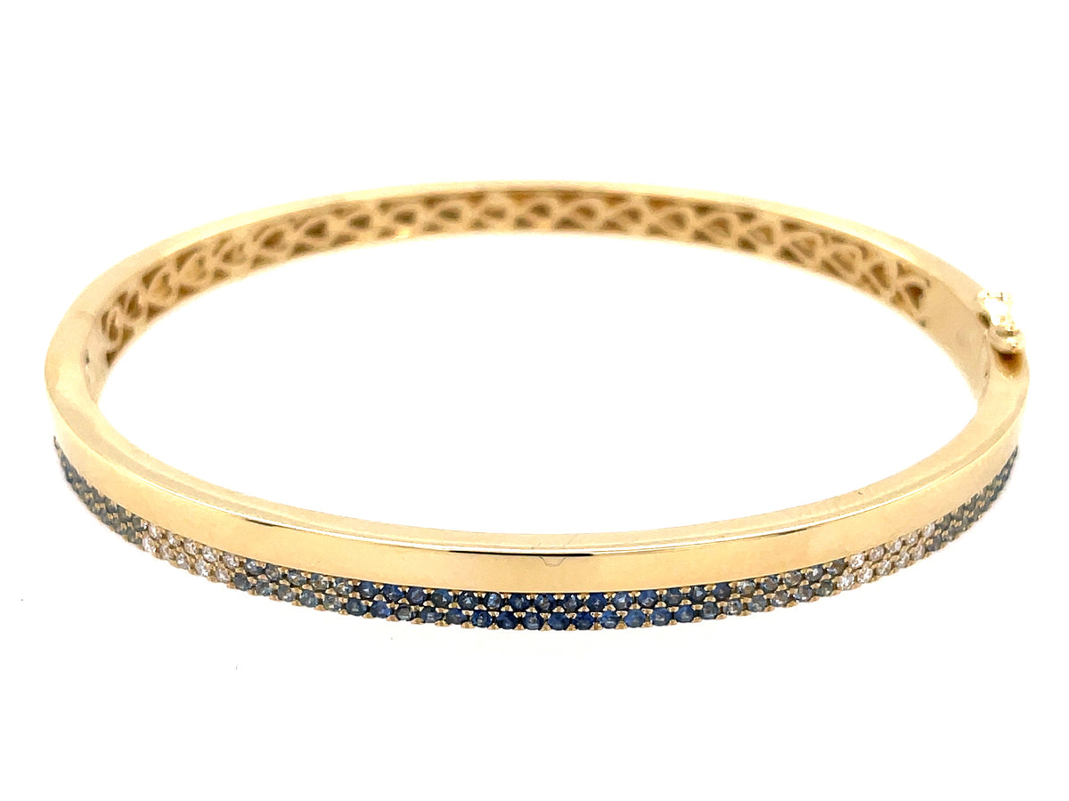 SAPPHIRE & DIAMOND 2 ROW GRADUATING BANGLE, 5.4MM