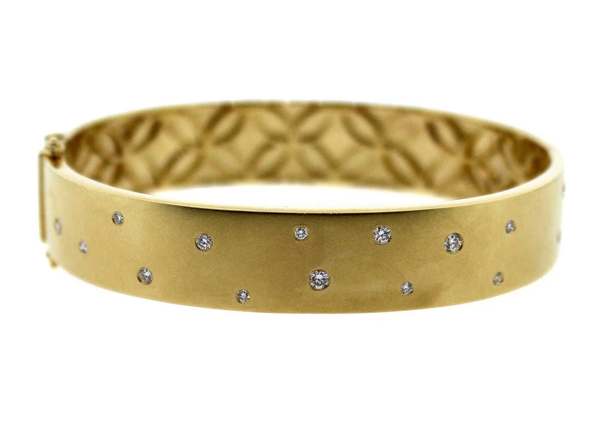 DIAMOND SCATTER FLUSH SET BANGLE, SATIN FINISH, 14KY (N)