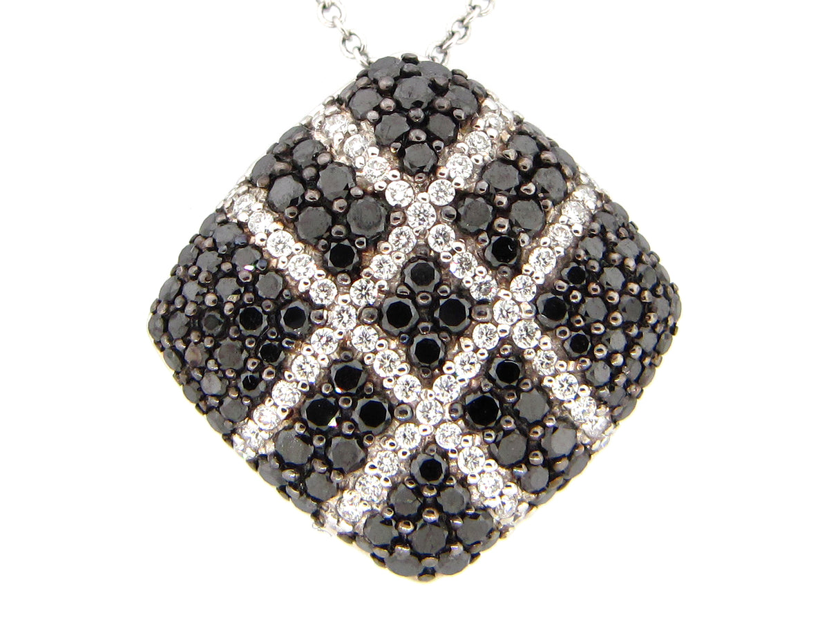 BLACK & WHITE DIAMOND PENDANT, 18KW (R/H)