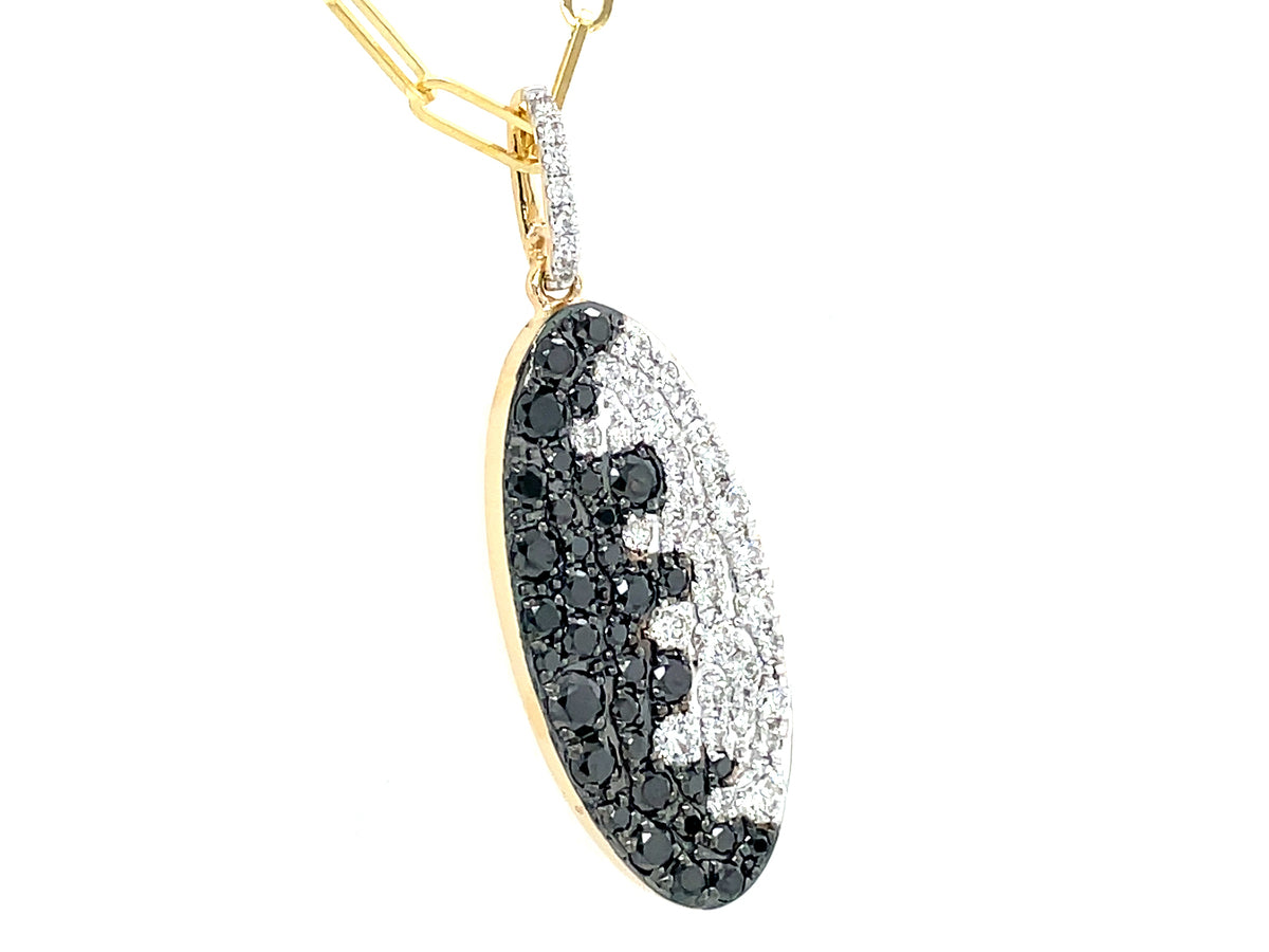 BLACK & WHTIE DIAMOND PAVE OVAL PENDANT, 18" PAPERCLIP CHAIN, 24 X 11 MM