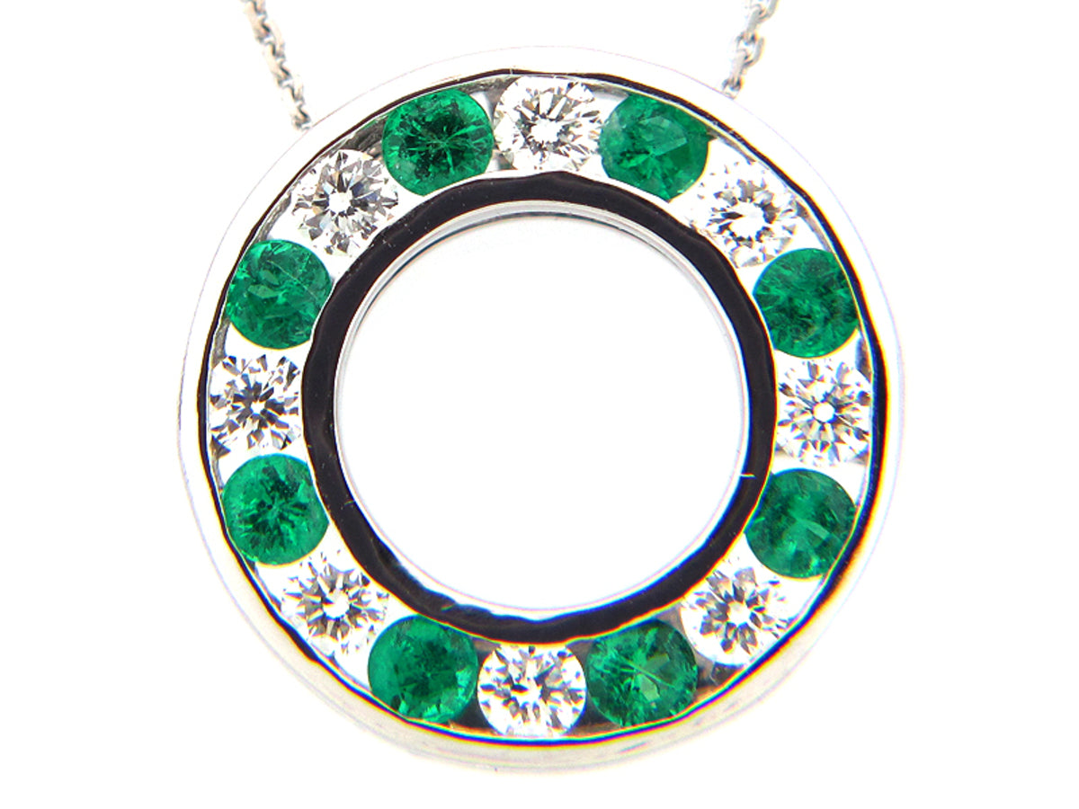 EMERALD & DIAMOND PENDANT