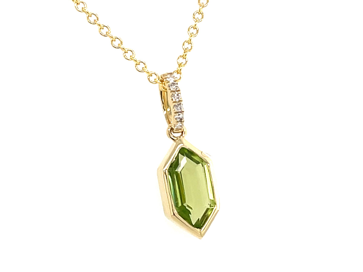 PERIDOT BEZEL HEXAGON & DIAMOND PENDANT