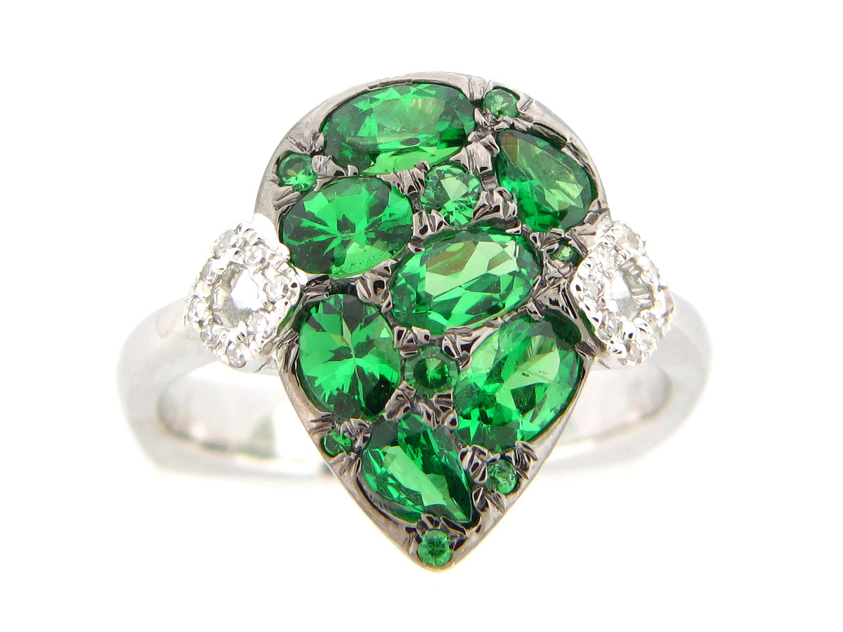 TSAVORITE & DIAMOND EURO SHANK RING, 14KW ( N)