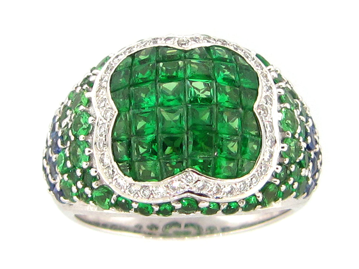 TSAVORITE & DIAMOND RING, 18KW (H), C=4.67