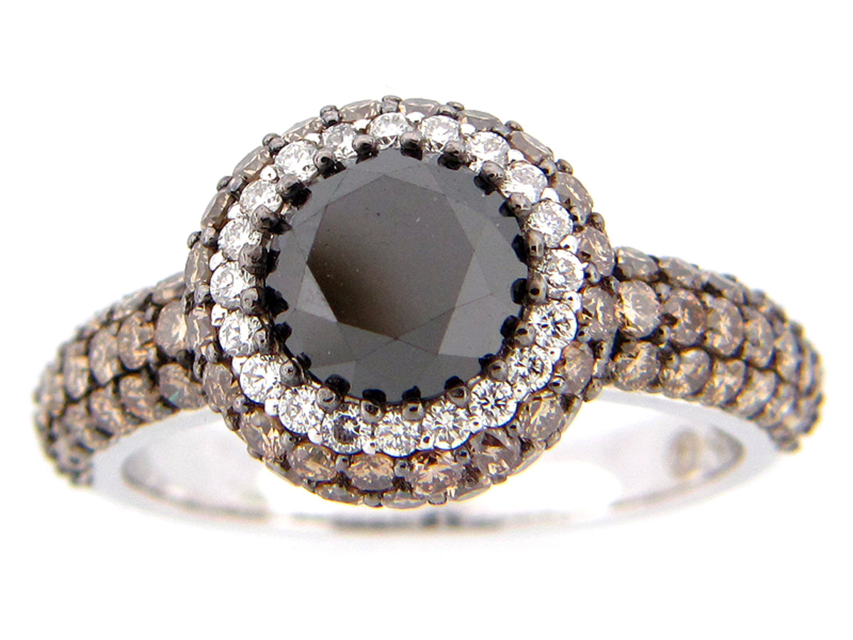 BLACK, BROWN & WHITE DIAMOND RING, 18KW (R/N), CENTER=1.90