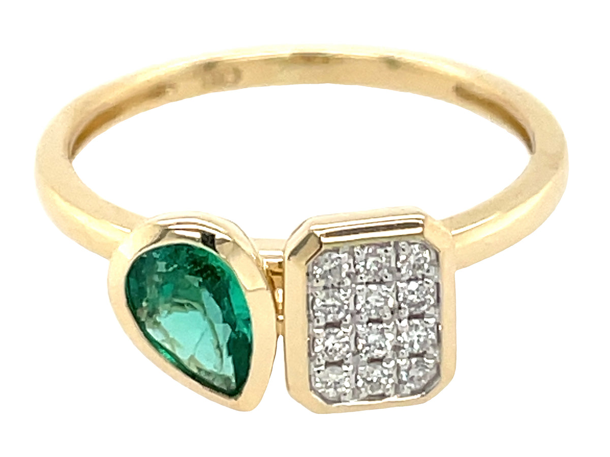 EMERALD PEAR BEZEL & DIAMOND PAVE CUSHION TOI ET MOI RING