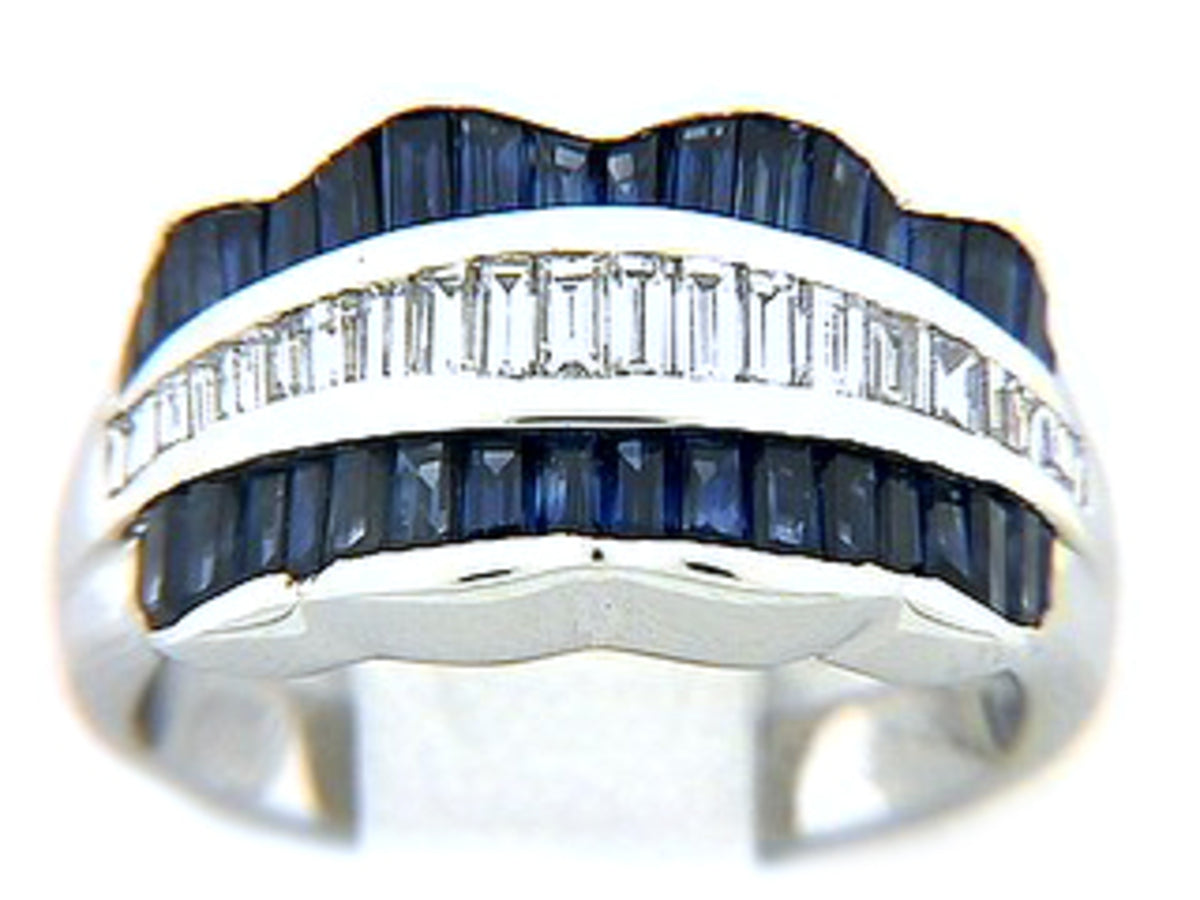 SAPPHIRE & DIAMOND RING