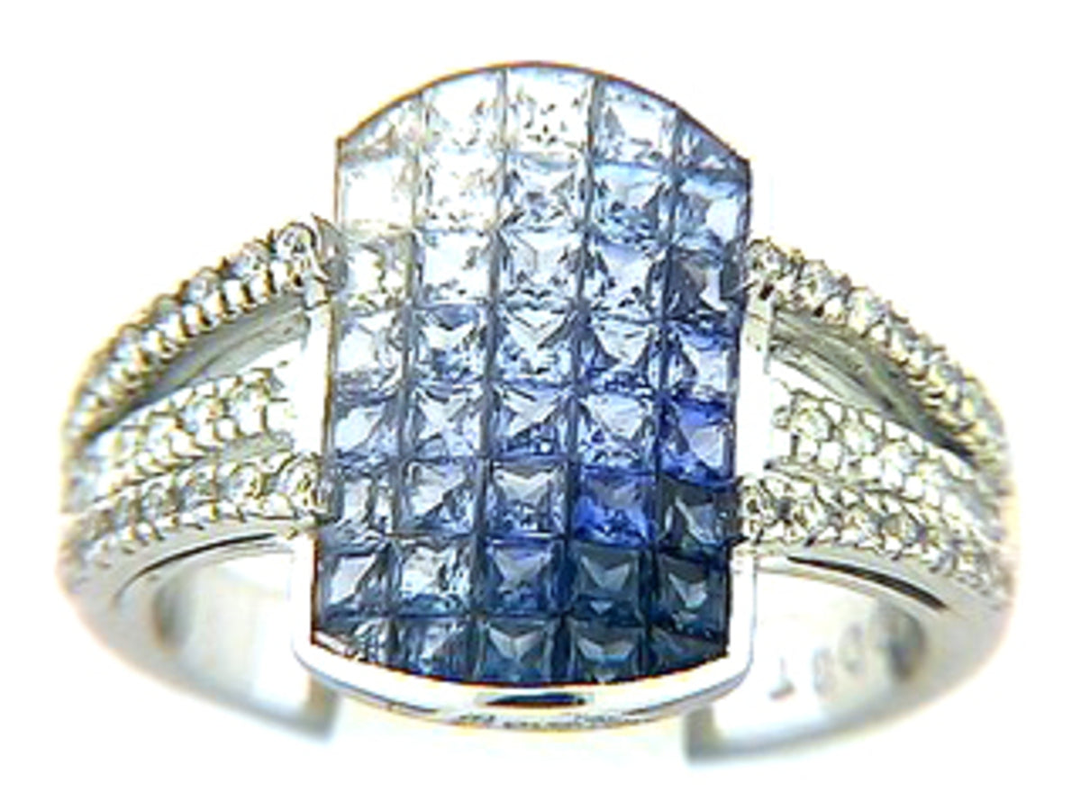 SAPPHIRE & DIAMOND RING