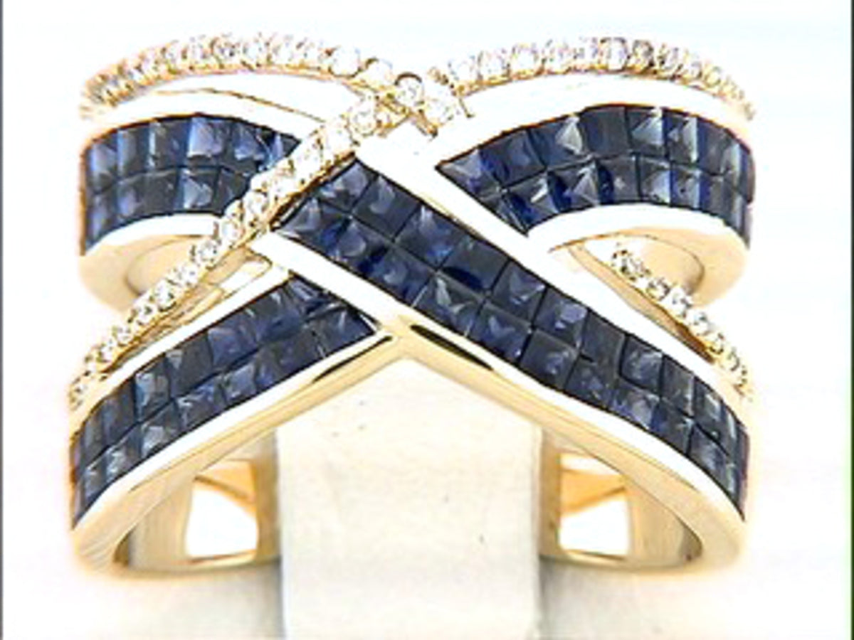 SAPPHIRE & DIAMOND RING