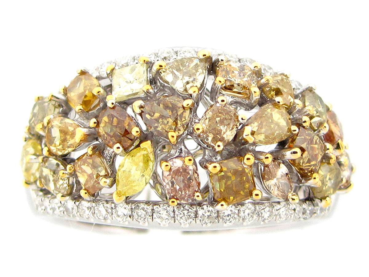FANCY COLOR DIAMOND RING, 18KW (N)