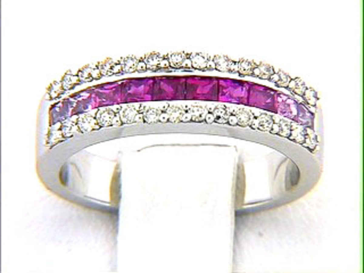 PINK SAPPHIRE & DIAMOND RING