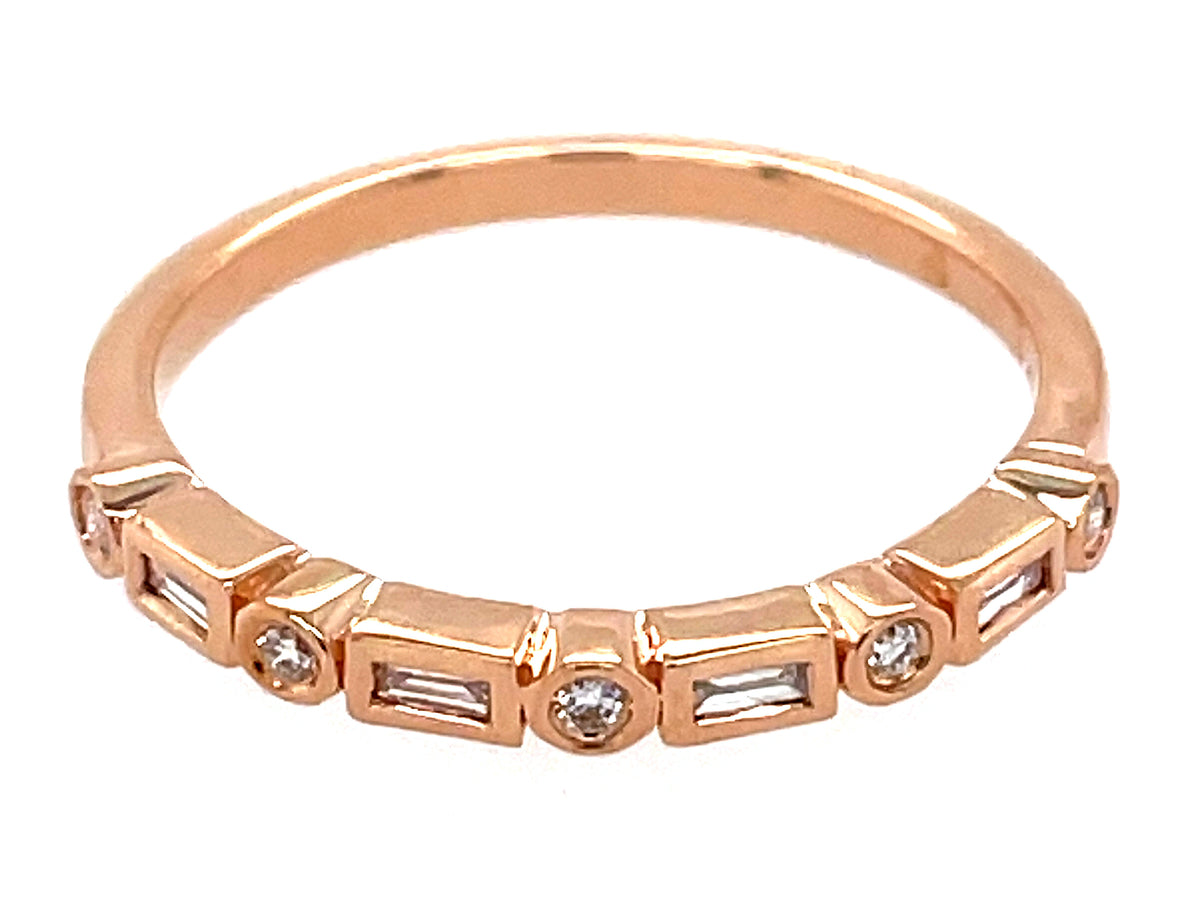 DIAMOND BAGUETTE & ROUND ALTERNATING RING