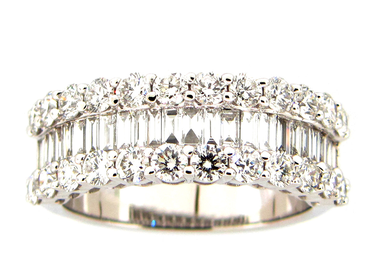 DIAMOND BAGUETTE & ROUNDS 7.6MM RING, 18KW (N)