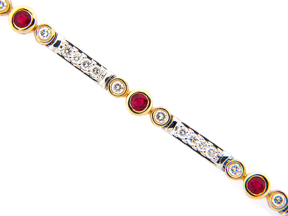 RUBY & DIAMOND BRACELET, 14KT (H), C=0.88