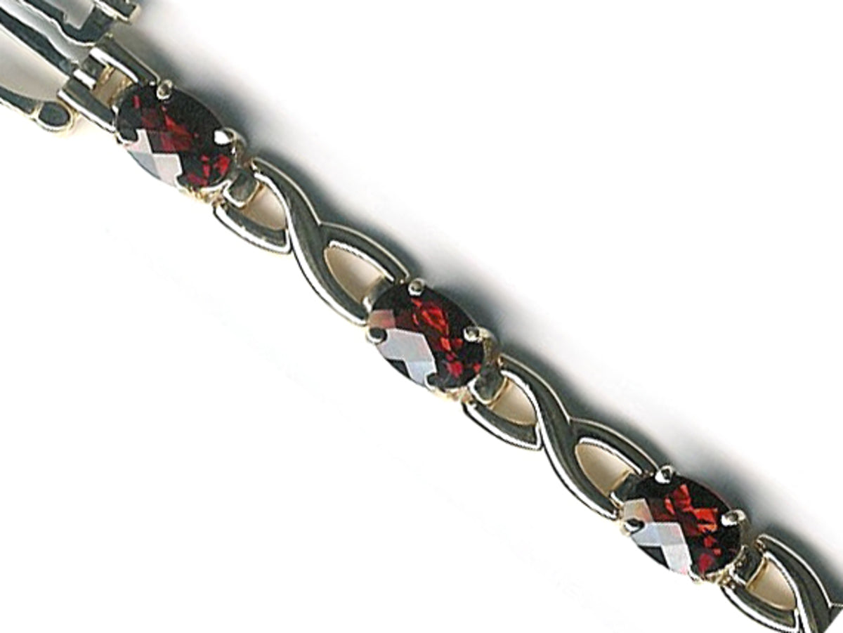 CHB GARNET BRACELET