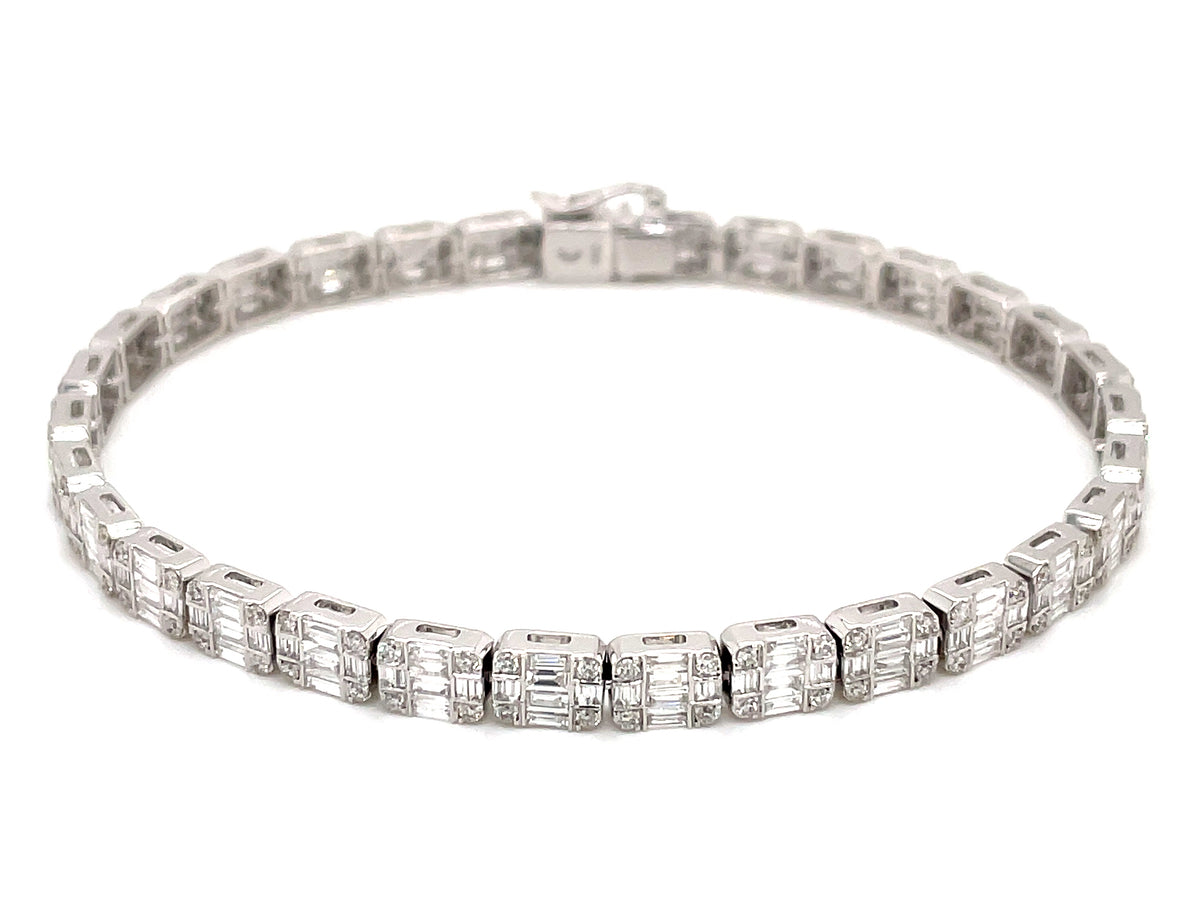 DIAMOND BAGUETTE CLUSTER BRACELET
