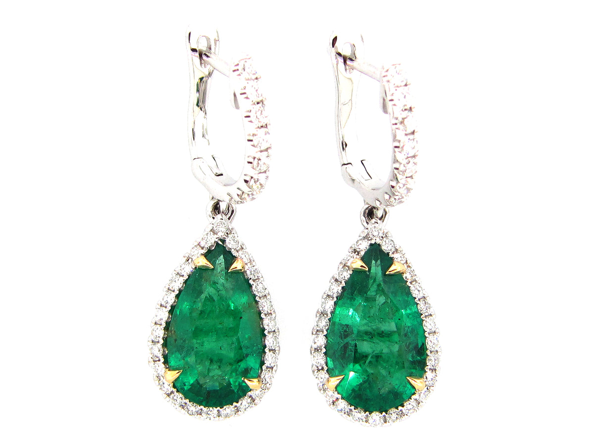 EMERALD PEAR SHAPE & DIAMOND HALO DANGLE EARRING, 18KWY (O)