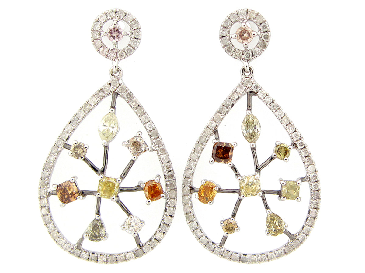 FANCY COLOR DIAMOND EARRING, 18KW (N)