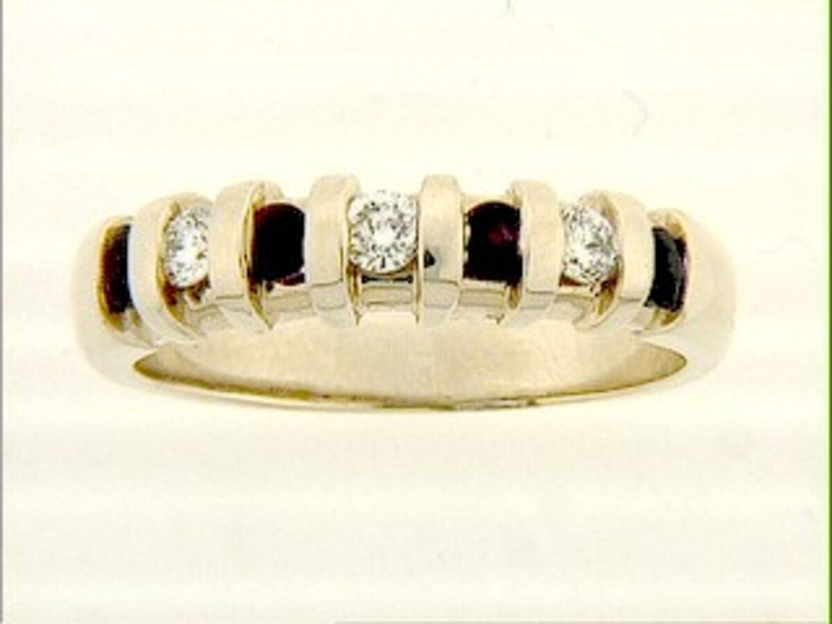 RU & DI RING