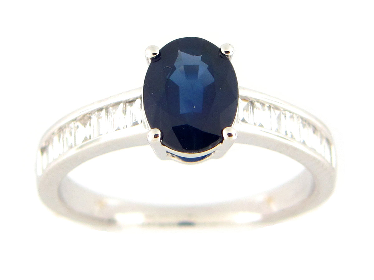 SAPPHIRE OVAL & DIAMOND BAGUETTE RING, 14KW (H)