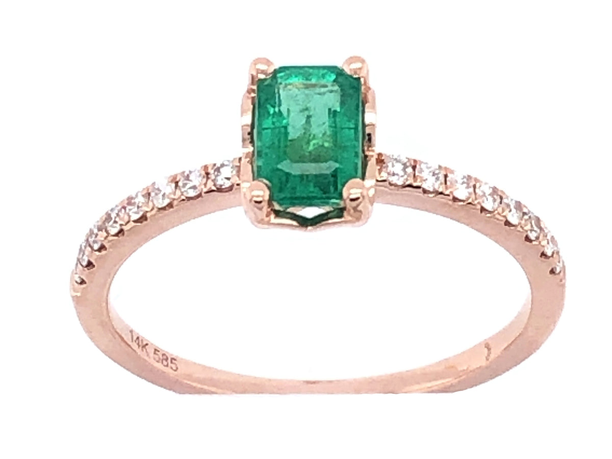EMERALD & DIAMOND RING