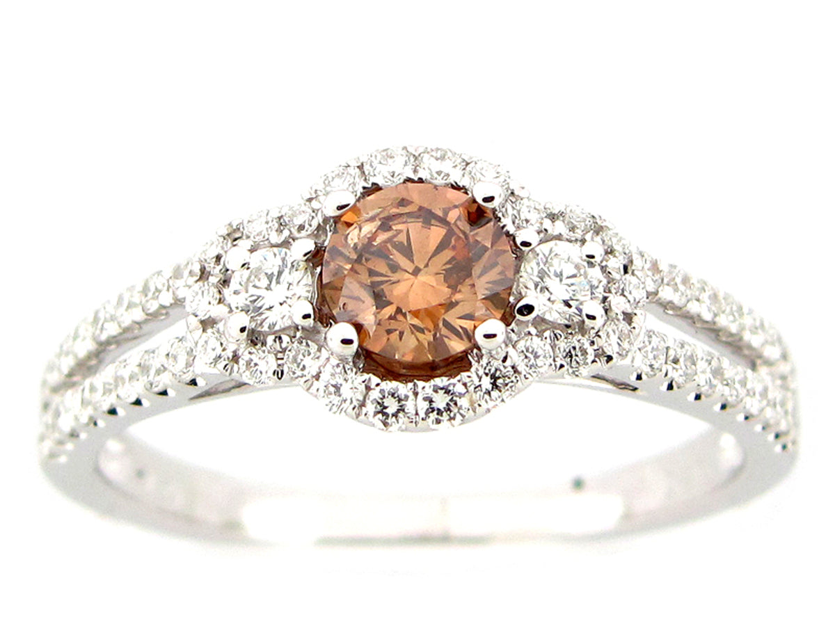 BROWN & WHITE DIAMOND RING, 18KW (N), CENTER=0.41