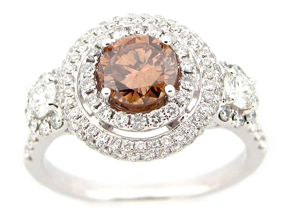 BROWN & WHITE DIAMOND RING, 18KW (N), CENTER=1.00