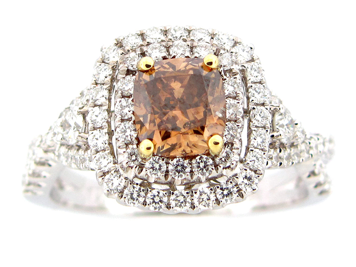 BROWN & WHITE DIAMOND RING, 18KT (N) CENTER=1.08