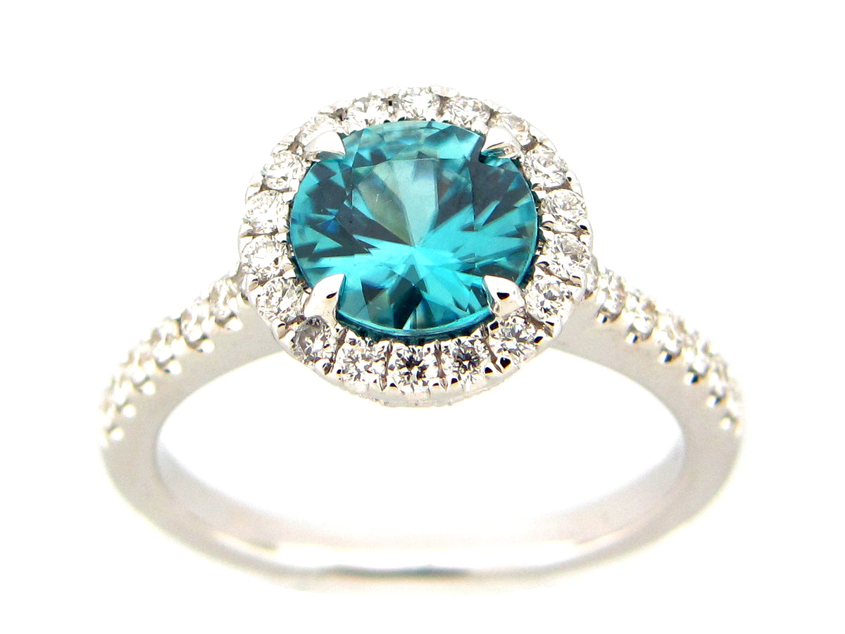 BLUE ZIRCON & DIAMOND RING, 18KW (H)