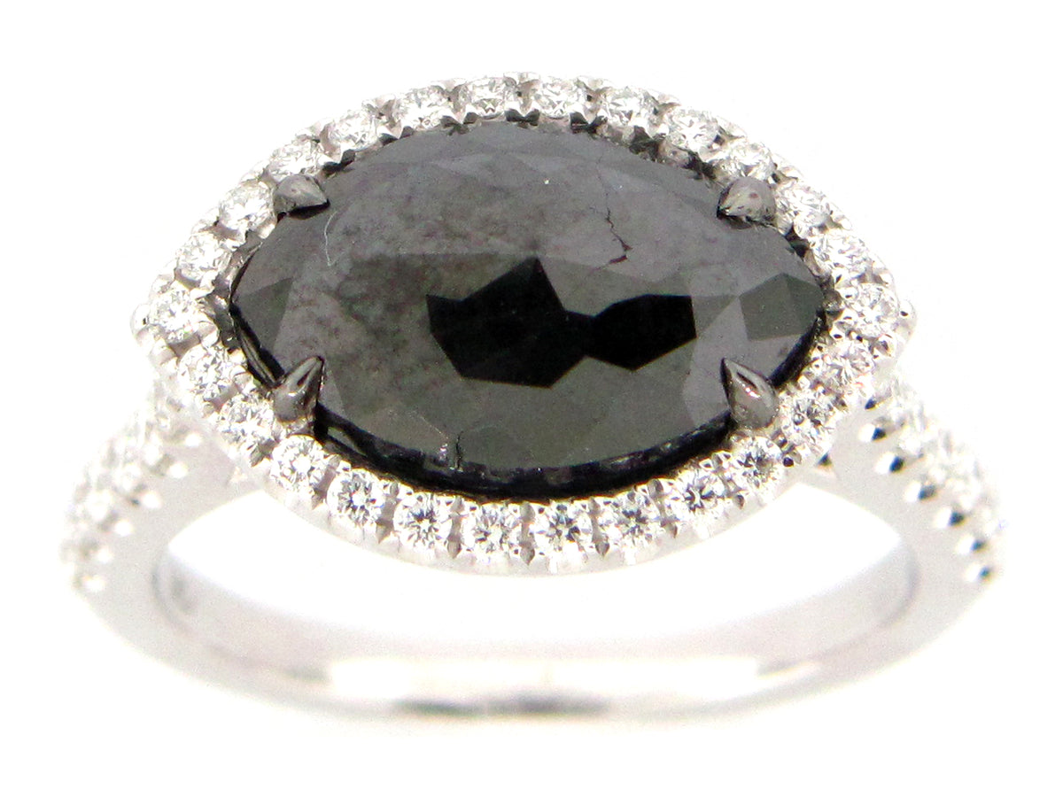 BLACK & WHITE DIAMOND RING, 18KW (R)