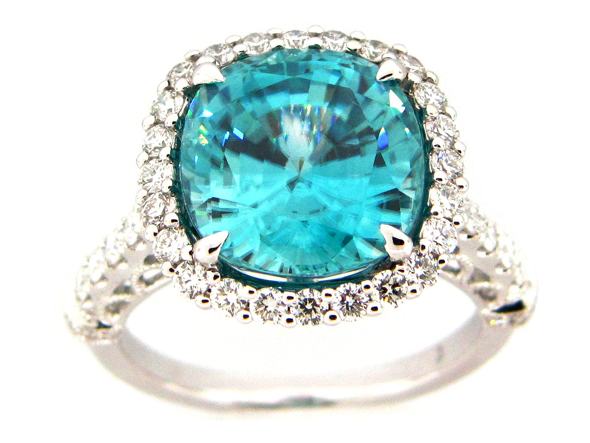BLUE ZIRCON & DIAMOND RING, 18KW (H)